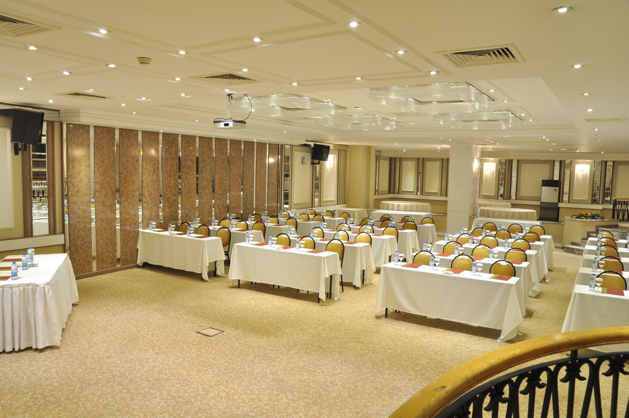 Altinel Ankara Hotel & Convention Center Εξωτερικό φωτογραφία